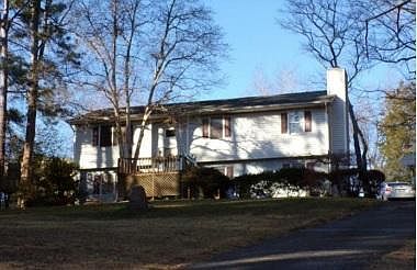 1st image of 3145 Greenbriar Dr
