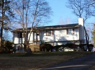 3145 Greenbriar Dr, Yadkinville, NC 27055