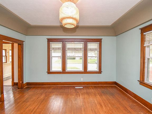 3rd image of 1707 S Duluth Ave