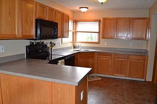 3rd image of 6130 Pirthshire St