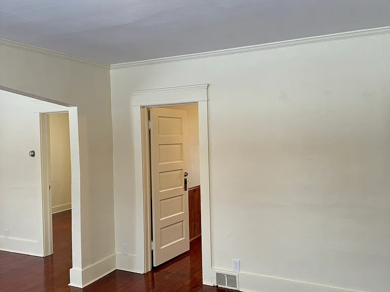 717 Charlotte Ave — Photo 10