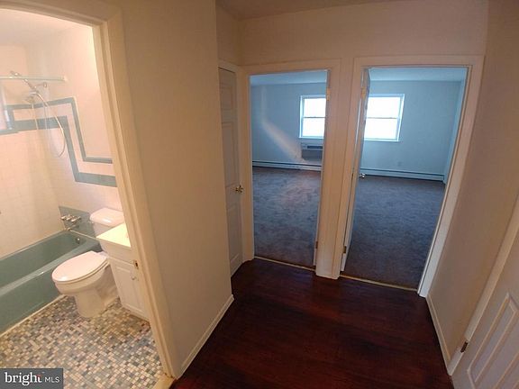 5th image of 7825 Summerdale Ave