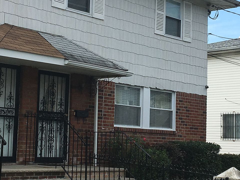 1st image of 10948 143rd St