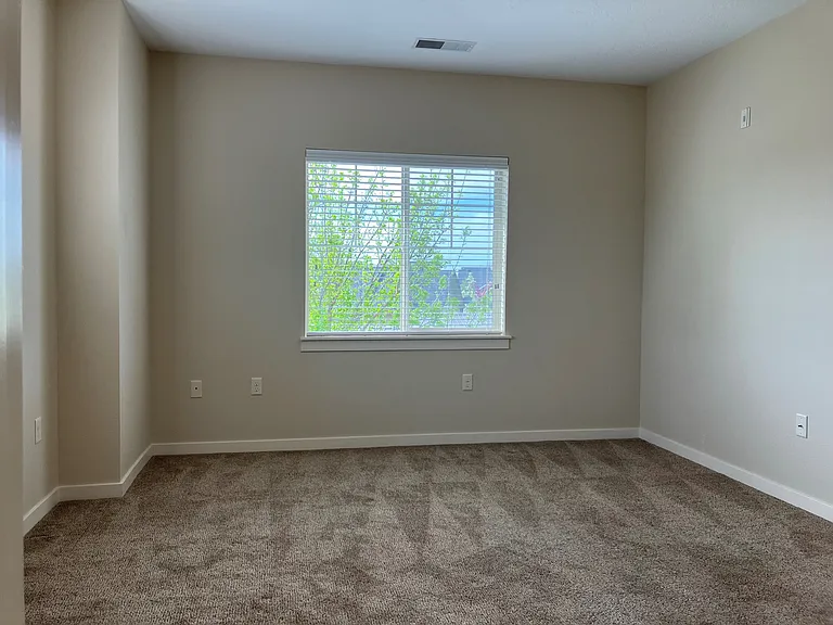 980 W Parkstone St — Photo 24