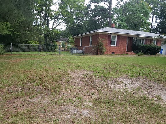 3rd image of 1022 Sandalwood Dr
