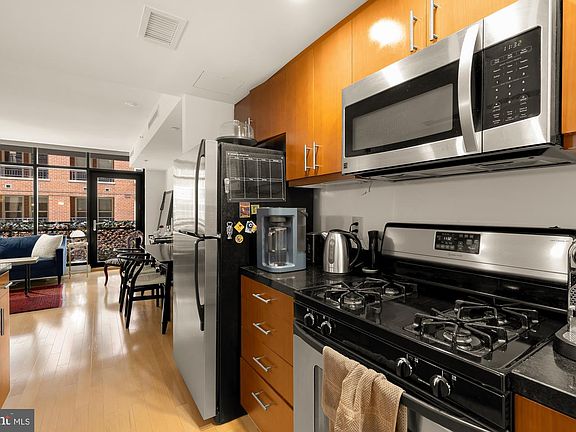 4th image of 912 F St NW APT 100