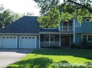 4740 Oakview Ln N, Plymouth, MN 55442