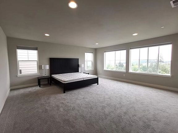 4th image of 1419 Pine Crest Cir