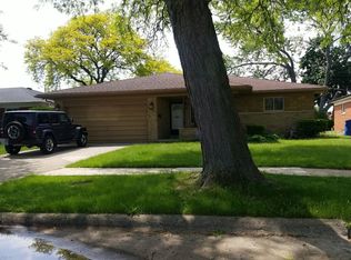 11454 Racine Rd, Warren, MI 48093