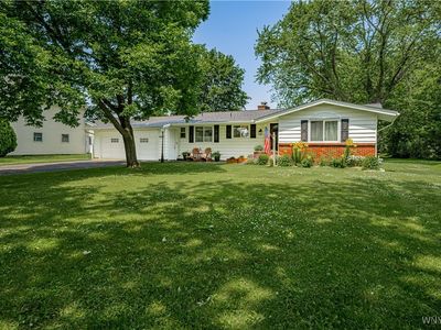 4429 E Lake Rd, Wilson, NY, 14172