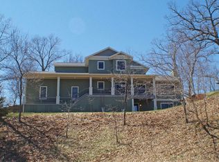 2427 Cedar Creek Ln, Onalaska, WI 54650