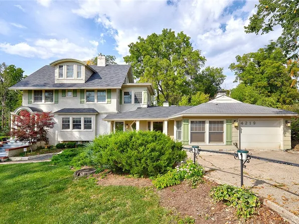 4219 Ingersoll Ave, Des Moines, IA 50312
