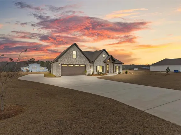 1506 County Road 20, Headland, AL 36345