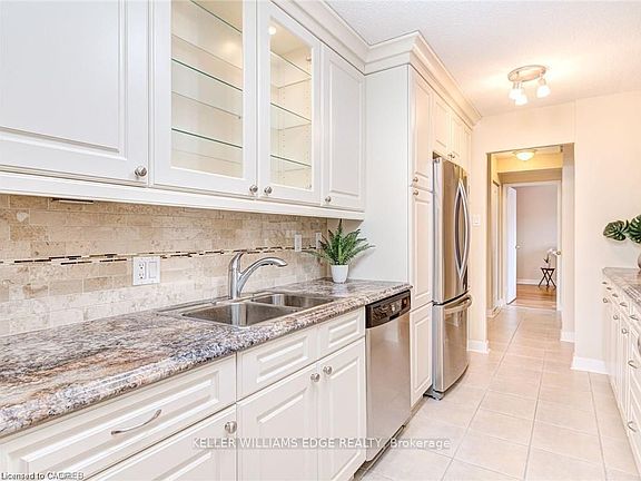 4th image of 2055 Upper Middle Rd #302