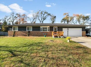 52973 Glenmoor St, Elkhart, IN 46514