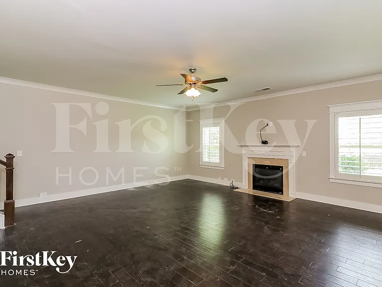 20 Aspen Ln — Photo 2