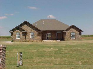 2904 W Lake, Moore, OK 73160