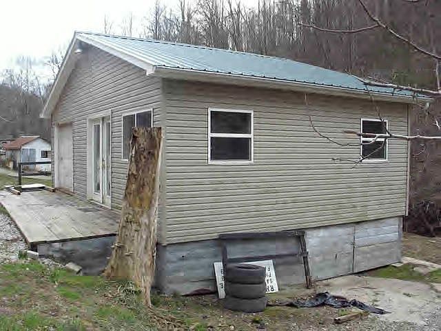 2nd image of 2614 Clay Rd