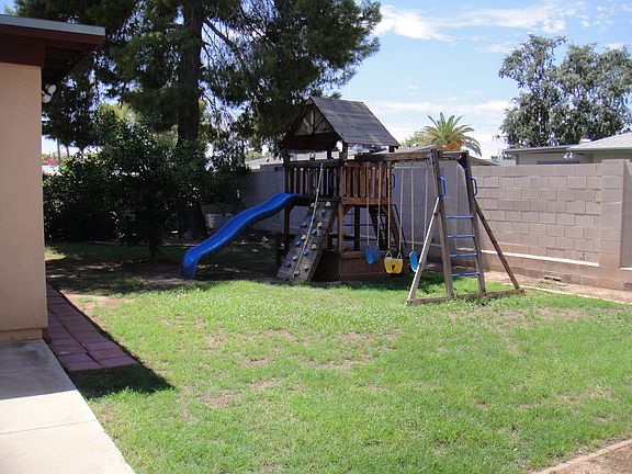 4th image of 8610 N 40th Ave