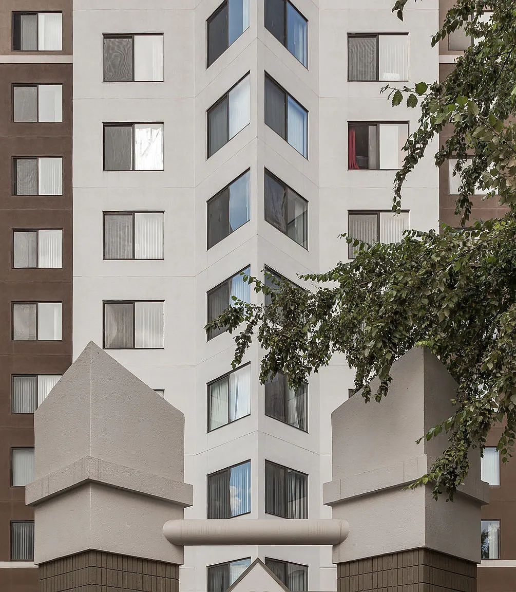 Twenty & Grand — Photo 1