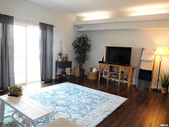 4th image of 2028 S 2nd Ave #2028