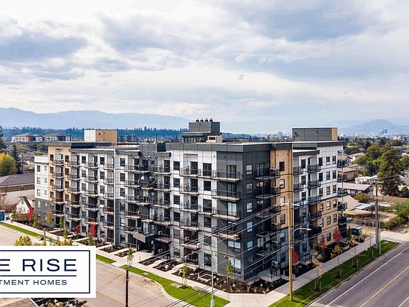 3rd image of 540 Dougall Rd N #1404656