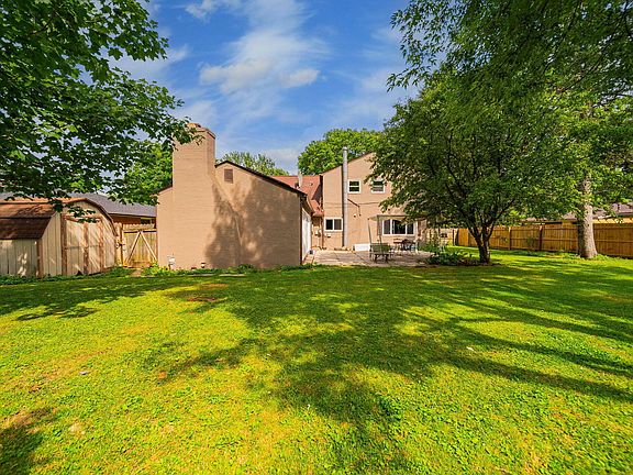 2nd image of 1479 Devonhurst Dr