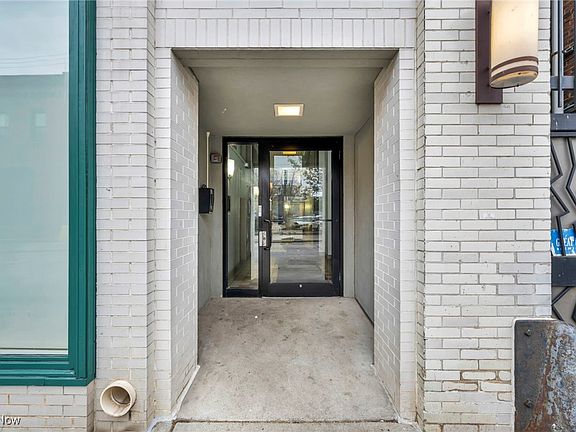 2nd image of 1951 W 26th St APT 414