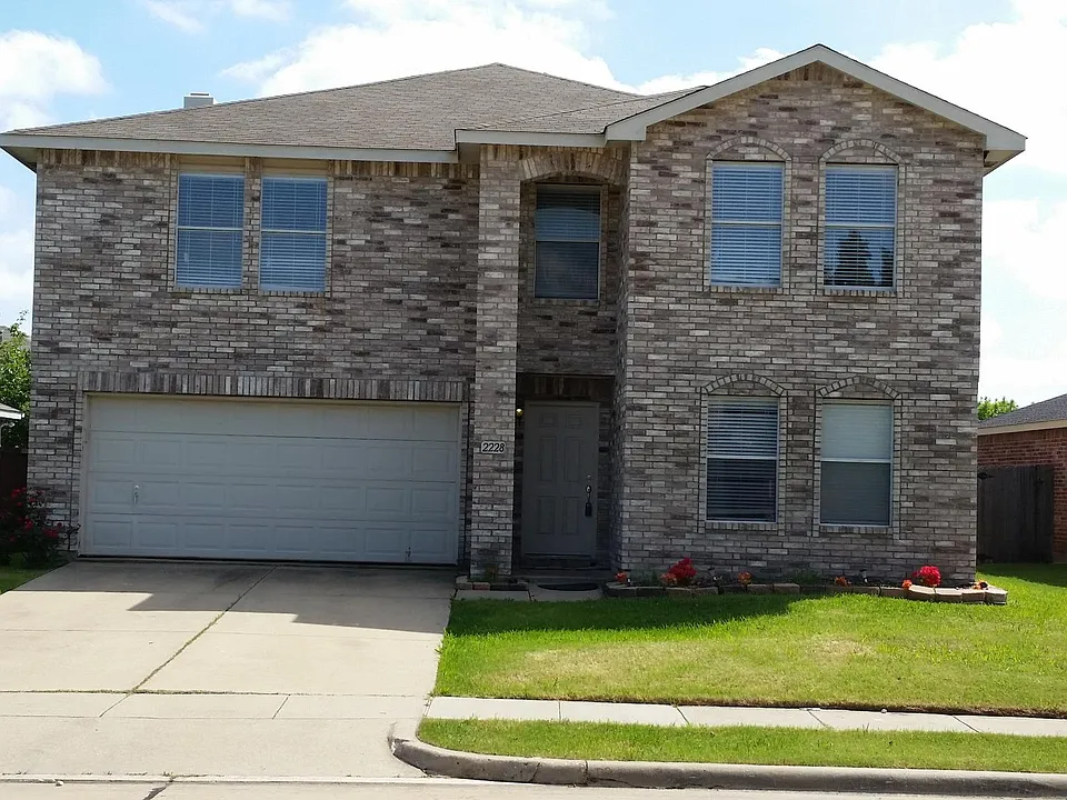 2228 Bradford Pear Dr
