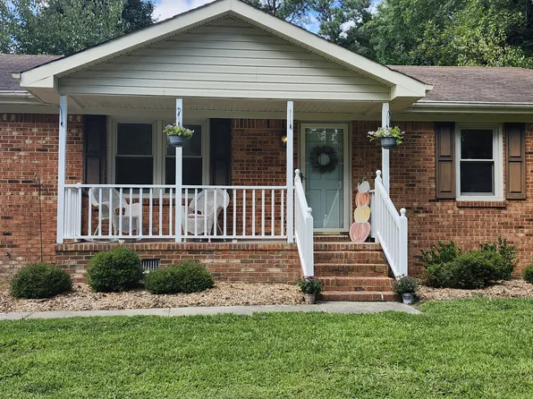 316 Gallbush Rd, Chesapeake, VA 23322