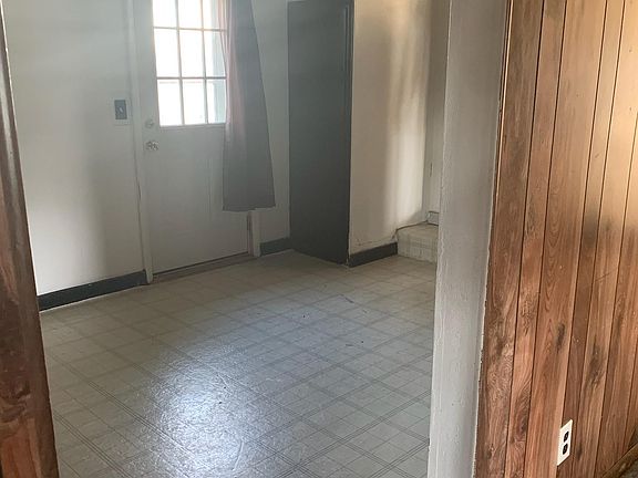 5th image of 2905 NW Bell Ave