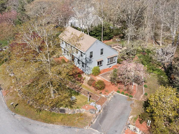 30 Knole Lane, Dennis, MA 02638