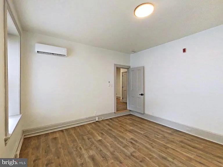 355 Lyceum Ave #1 — Photo 5