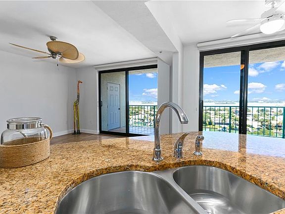 2nd image of 670 Island Way APT 1002