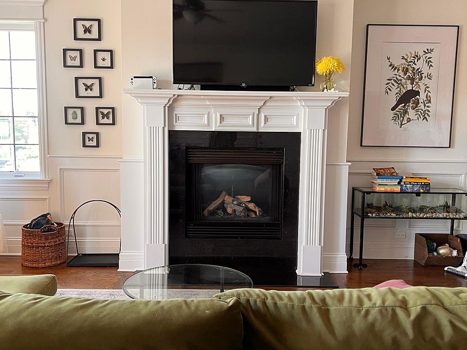 1st image of 3917 N Western Ave #2N