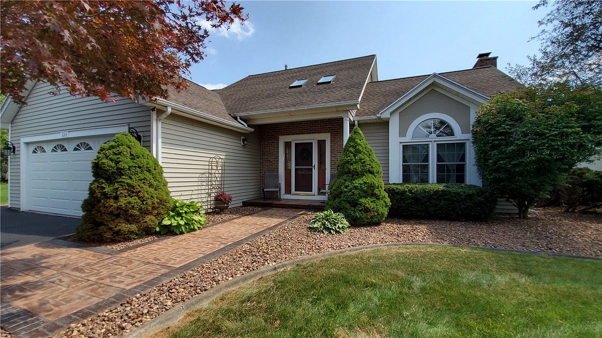324 Hartsville Ln, ster, NY 14580 Zillow
