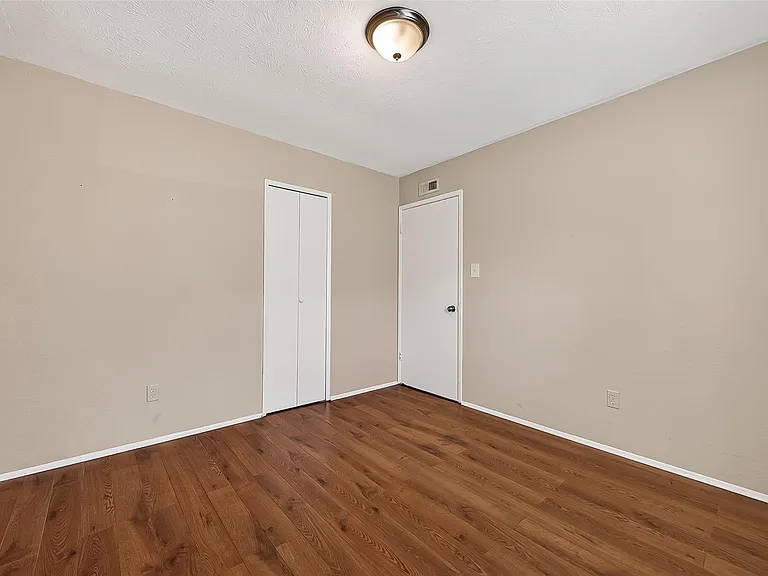 7410 La Granada Dr — Photo 23