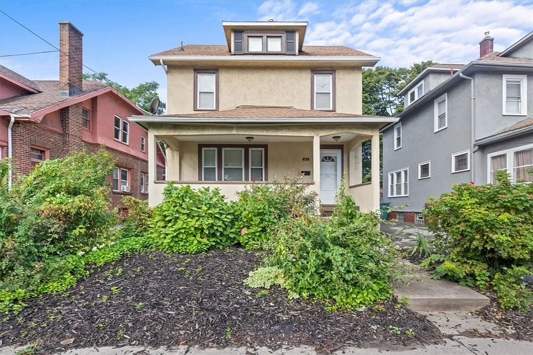 61 Carter St photo 1