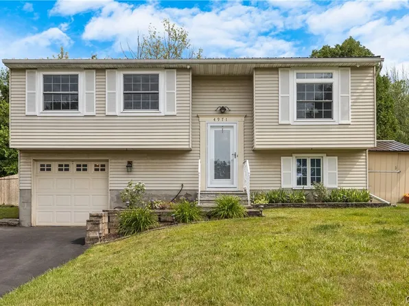 4971 Dahlia Cir, Liverpool, NY 13088