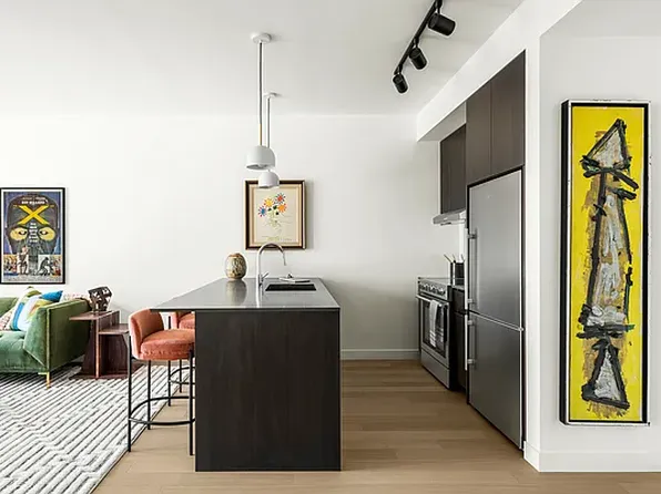 310 Livingston Street image 2 of 5