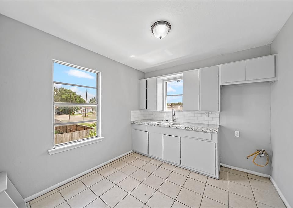 1012 Ann St Pasadena, TX, 77506 Apartments for Rent Zillow