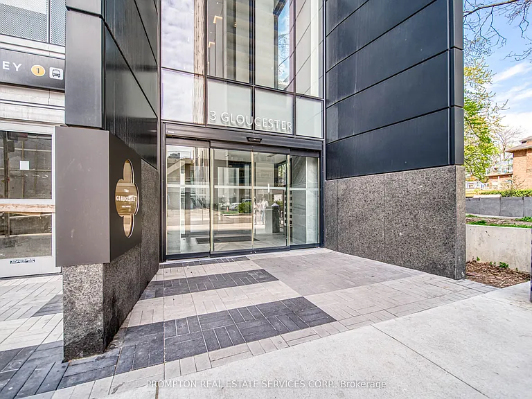 3 Gloucester St #1006 — Photo 30