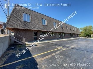 15 Jefferson St #15, Oswego, IL 60543
