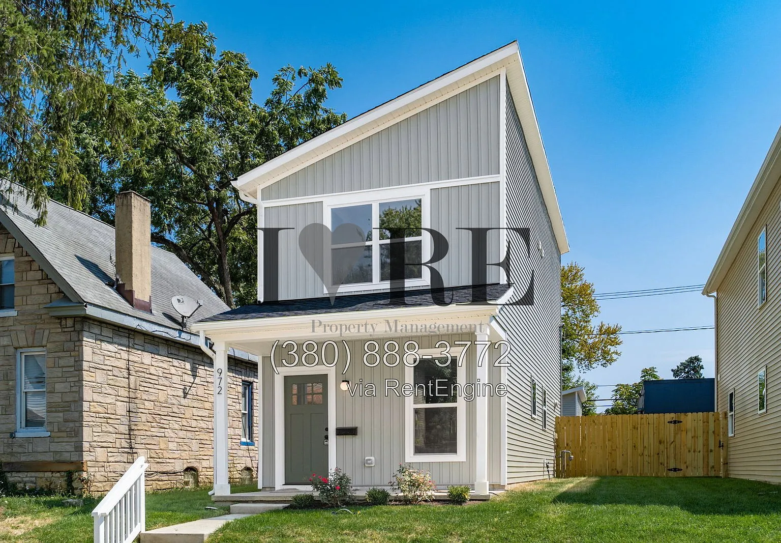 2 bed, 2.5 bath, 1220 sqft, $1,895 — Photo 2