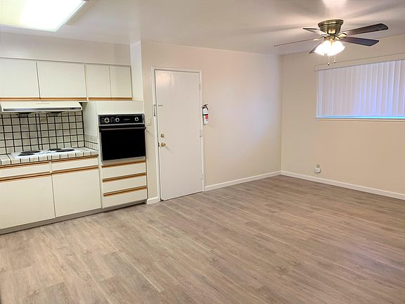 4th image of 1035 Lochness Ct