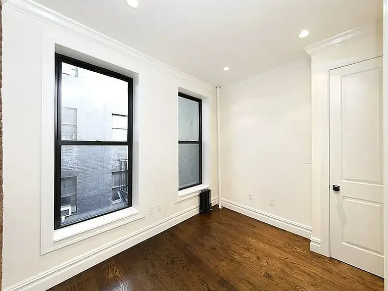 128 2nd Ave #3224 — Photo 3