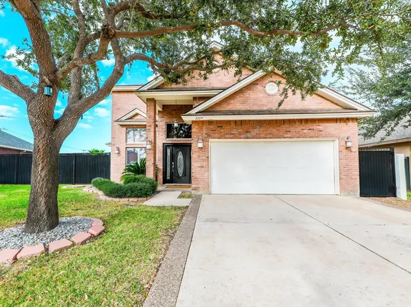 3118 Dos Reales Loop, Laredo, TX 78045