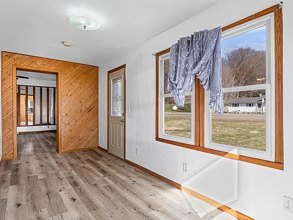 4th image of 24073 Burrows ROAD