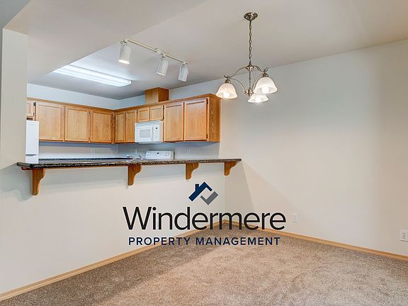 5th image of 225 NE Melrose Dr