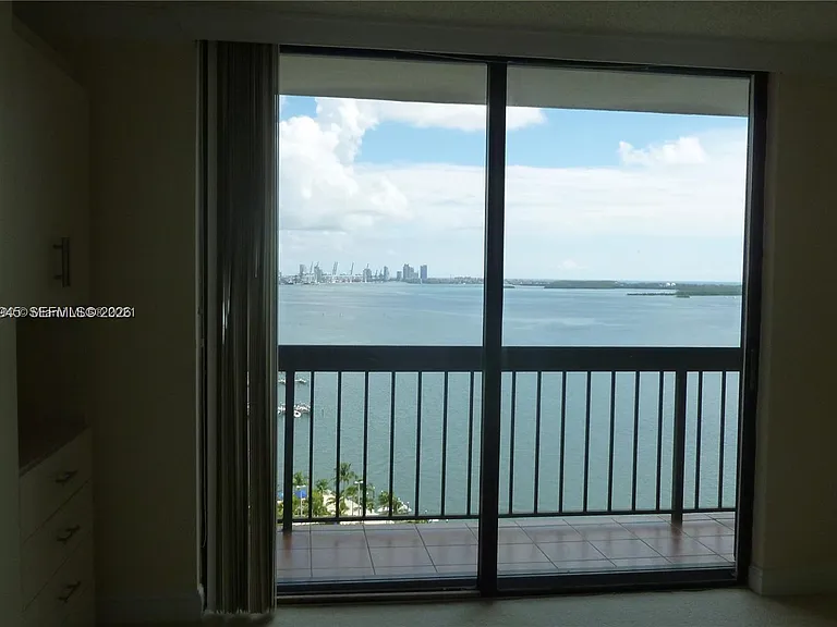 2333 Brickell Ave #2215 — Photo 19